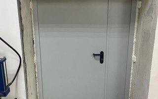 дверь полуторная металлическая от завода изготовителя